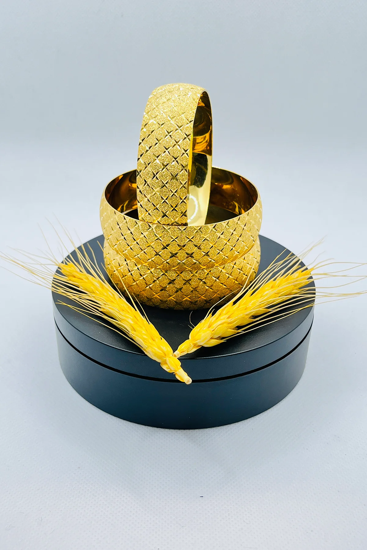 Ebilezik-013 Altın Kaplama Yıldız İşleme Bilezik 1.50 cm 22 Ayar Bilezik 015 - Görsel 1